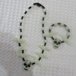 🎁2 Items for $10.00--Childs necklace and bracelet Halloween